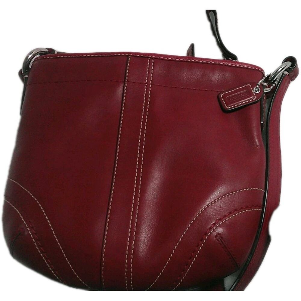 Coach Red Leather Crossbody Bag Shoulder Purse Contrast Stitch Zip Top Classic